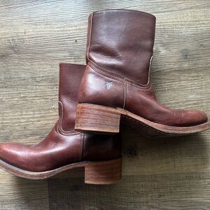 FRYE Campus Shortie Boot. W 9